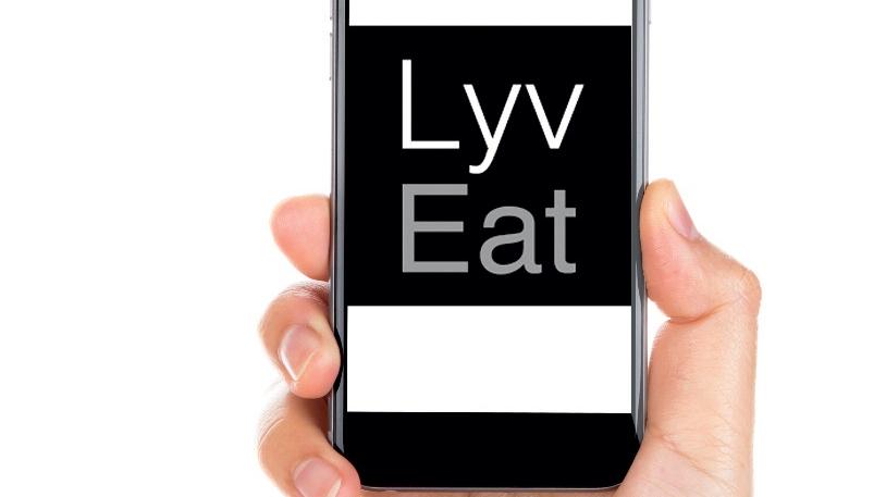 cropped lyvi eat