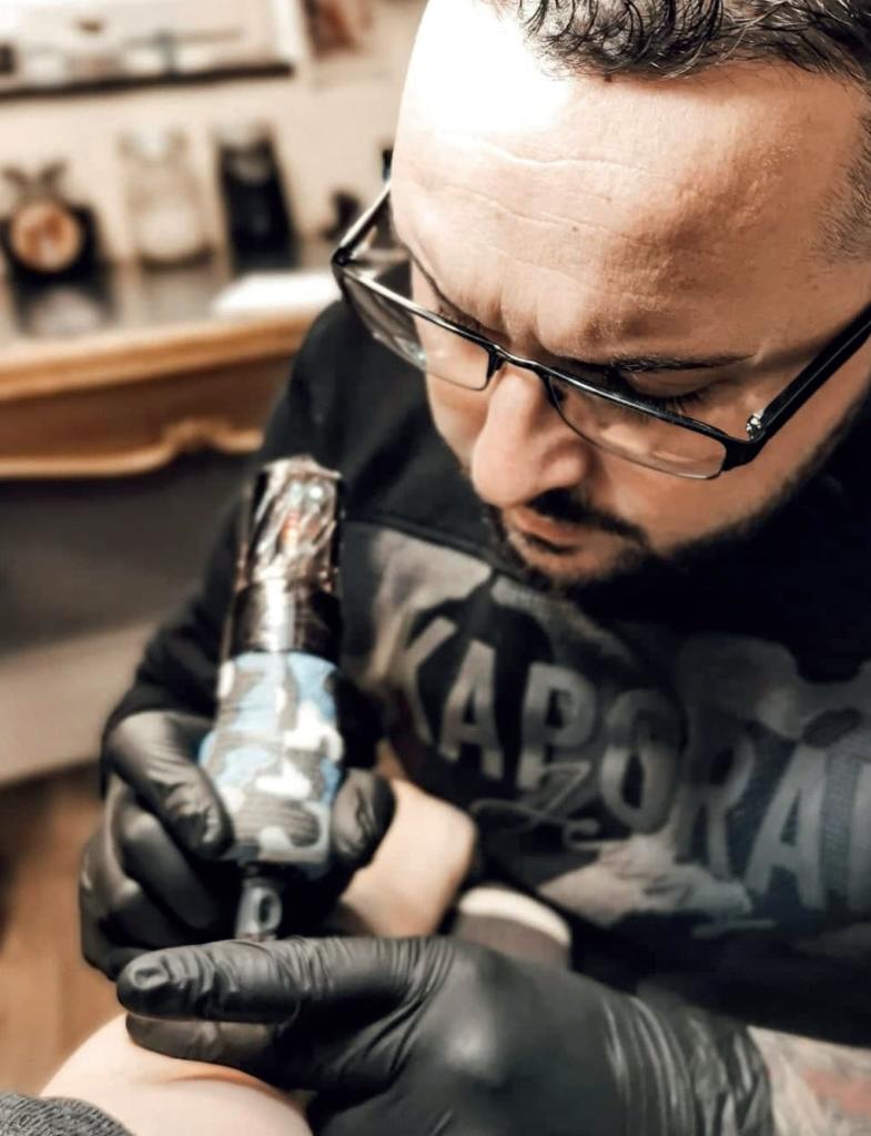 tatoueur oyonnax