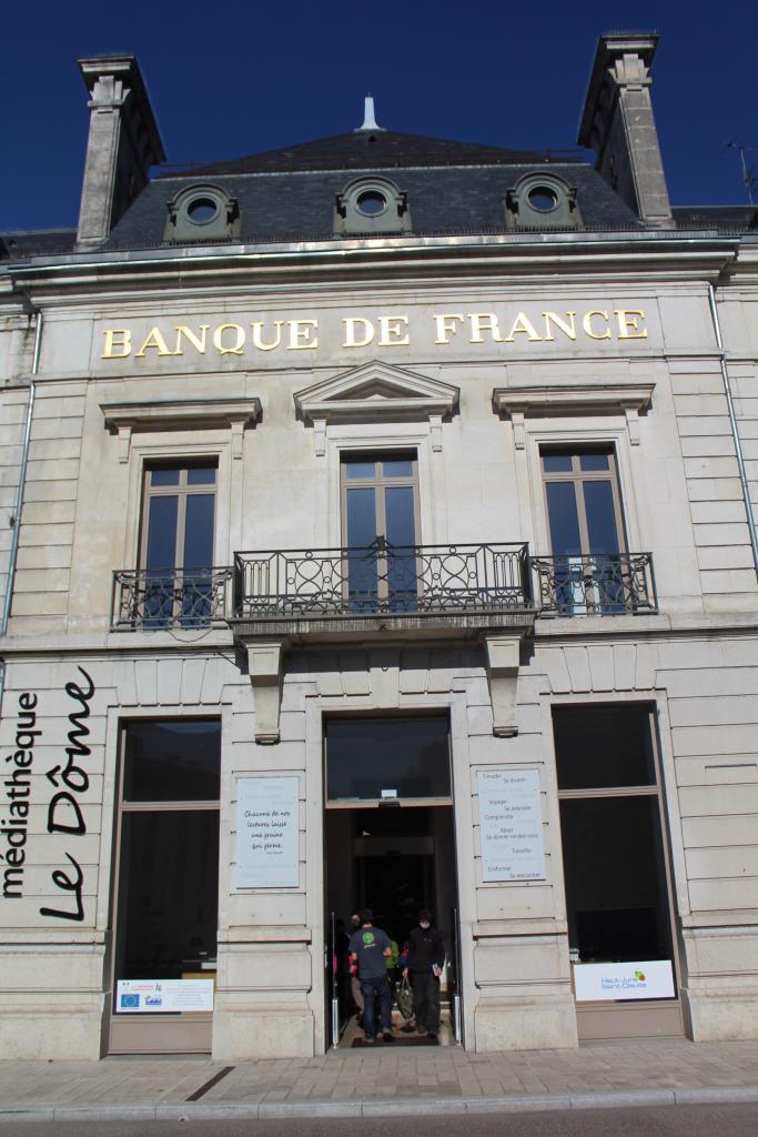 La façade de la Médiathèque Le Dôme. ©HJSC